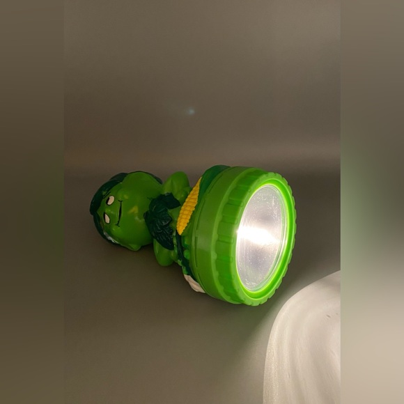 Green Giant Sprout Flashlight Vintage 1980s Green Used Still Working Some Flaws - Picture 7 of 7